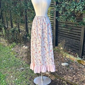 Vintage Floral Ruffle Prairie Maxi Skirt